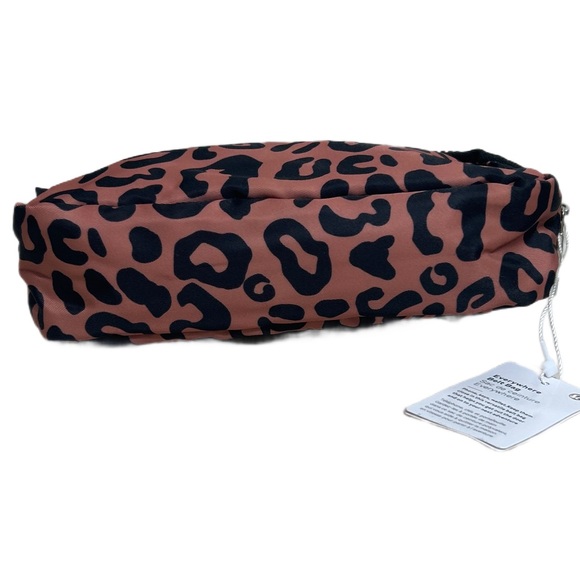 Lululemon Everywhere Leopard Print Belt Bag - Picture 12 of 15